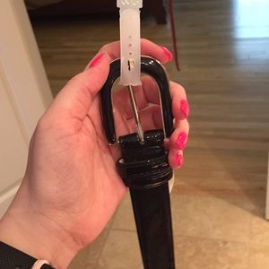 NWT manmade patent leather belt M/L